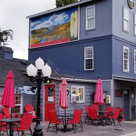 Deep Water Inn Chelan Exterior photo