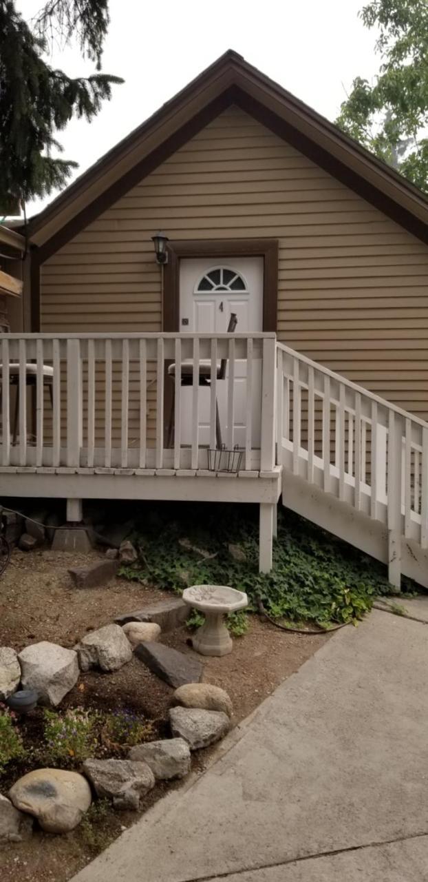 Deep Water Inn Chelan Exterior photo